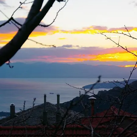 Pensjonat Sarafis Agios Lavrentios