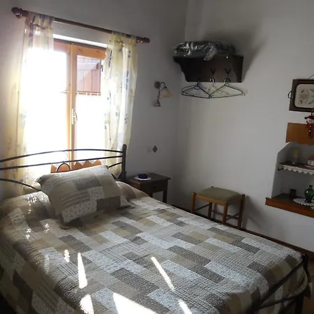 Pensjonat Sarafis Agios Lavrentios